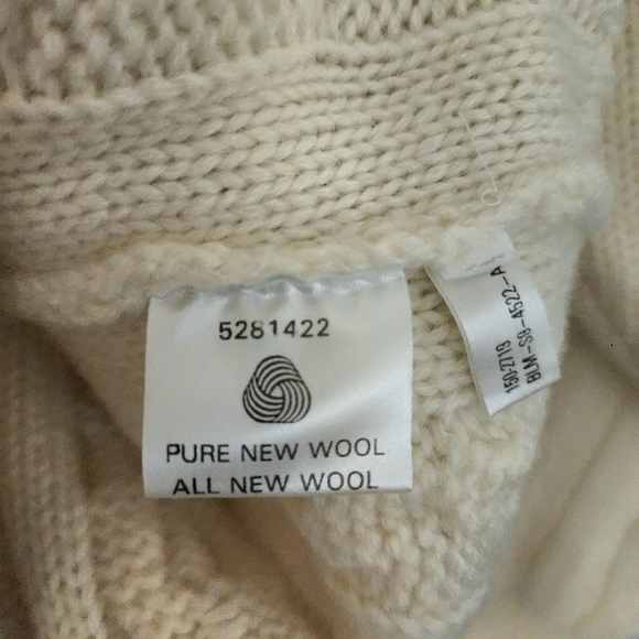 Vintage x 80s Baleno Pure New Wool “made in Italy” Cable knit Sweater - Picture 6 of 8